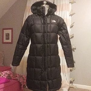 Woman's The North Face puffer coat